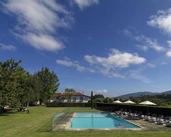 Casa Alta - Valença - Piscină