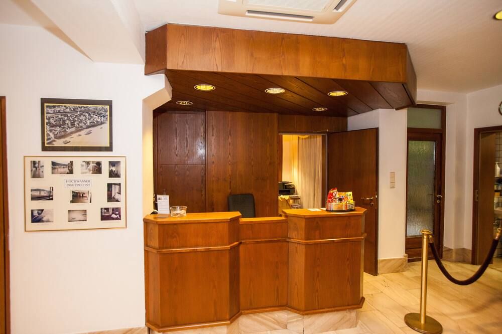 Hotel Garni Günther - בופארד - דלפק קבלה