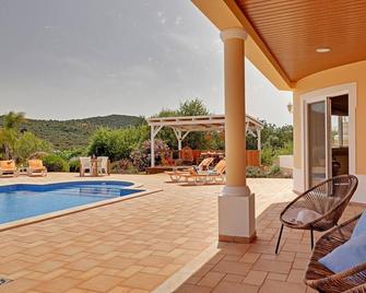 Casa do Pomar by Portucasa - Alte - Piscina