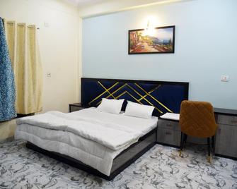 Hotel Anita Inn - Prayagraj - Bedroom