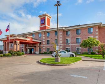 Sleep Inn & Suites Hewitt - South Waco - Hewitt - Building
