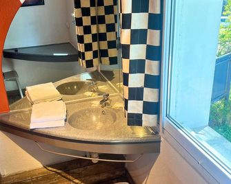 Egg Hotel Sarcelles - Sarcelles