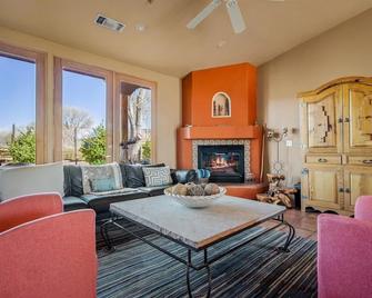 Adobe Hacienda- Dreamcatcher Suite - Sedona