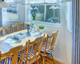 5 Bedroom Stunning Home In Köpingsvik - Köpingsvik - Dining room