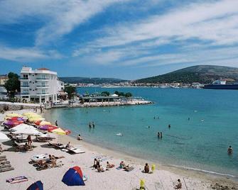 Pasifik Hotel - Cesme - Beach