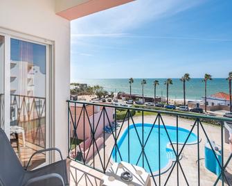 Apartment 'Algarve Nook' with Sea View, Wi-Fi and Air Conditioning - Alvor - Balcony