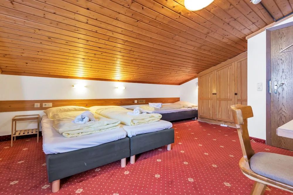 Hotel Pinzgauerhof - Inclusive Evening Dinner