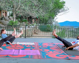 Rocksana Fortress Yoga & Retreat - Mawanella