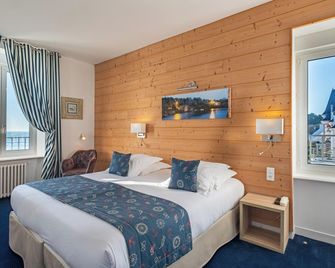 Logis Hotel Restaurant De La Plage - Audierne