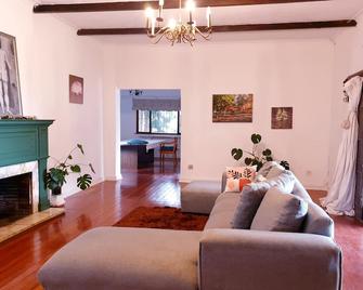Beautiful villa with the best view of 1000 hills - Bothas Hill - Sala de estar