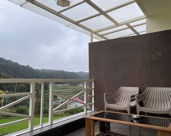 Delightz Inn Resorts - Ooty - Balcon