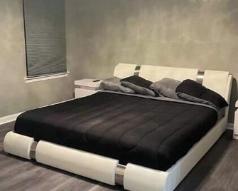 3 Bedroom Cozy Home - Lexington - Schlafzimmer