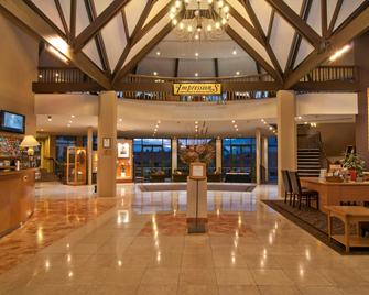 Copthorne Hotel and Resort Queenstown Lakefront - קווינסטאון - לובי