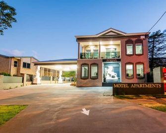 Athena Motel Apartments - Toowoomba - Gebouw
