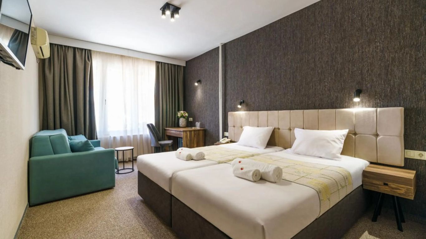 هوتل بيسترا آند جالينا