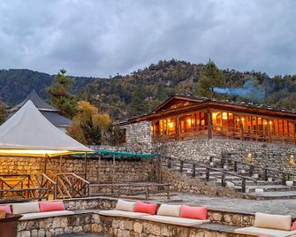 Tenziling Luxury Villa Tent - Paro