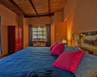 Hermosa casa vacacional de lujo frente a la Laguna Azul, rodeada por naturaleza! - Sauce - Habitación