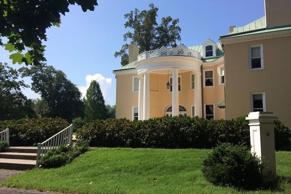 Stylish Private Suite in the heart of Brandywine Valley - Wilmington - Building