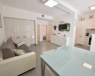 Halaveli Home - Lido degli Estensi - Soggiorno