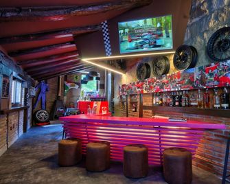 Costa Esmeralda Suites - Suances - Bar