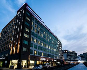 Utop Ubless Hotel Jeju - Jeju City - Building