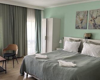 Hotel Art - 瓦爾納