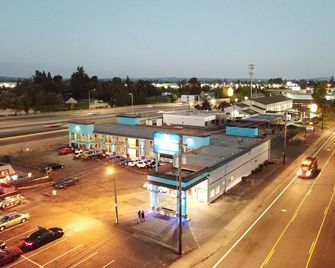 Holiday Lodge - Salem,or - סאלם