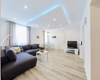 Wohnung 7 - nur 5-10 min vom Europa-Park - Ettenheim - Salon