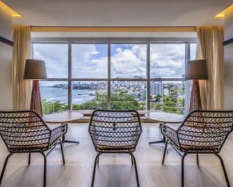 نوفوتل سالفادور ريو فيرميلهو - سلفادور - غرفة معيشة