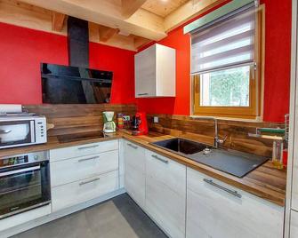 Nice Home In La Longeville With Wifi - Montbenoît - Cocina