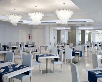 AH Premium Isola di Pazze - Torre San Giovanni - Ristorante
