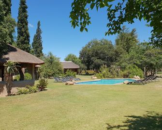 Chrislin African Lodge - Addo - Piscina