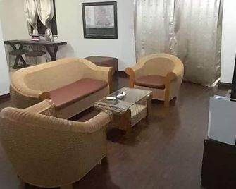 The Suncrest Private Suite. - Bayfords