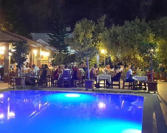 Taner Otel - Ölüdeniz - Piscina