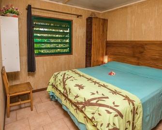 Fare Arearea - Faaone - Habitación