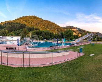 Ferienwohnung Kleine Auszeit - Schönau im Schwarzwald - Pool