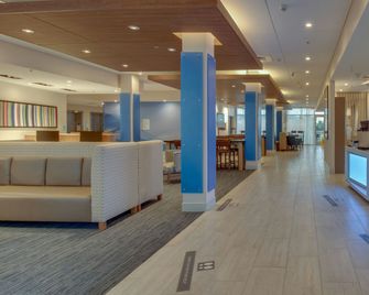 Holiday Inn Express & Suites Union City By IHG - Union City - Lobby