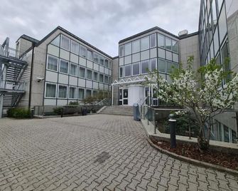 Check-Inn Hotel - Offenbach - Offenbach am Main - Building