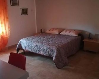B&b Paolo e Daniela - Carbonia - Slaapkamer
