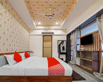 Hotel Radhika Palace Raipur - Raipur - Chambre