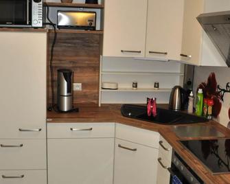Apartment In A Quiet Location Jena Ost With Connections To Local Transport - Jena - Kitchen