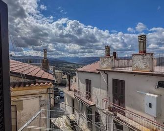 Casetta San Giorgio - Riverside Getaway - 산 지오르지오 루카노 - 발코니