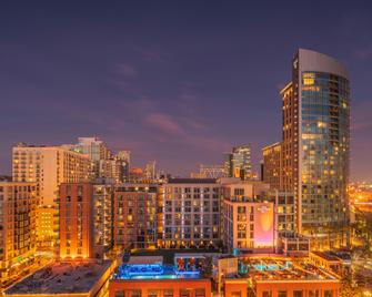 Hilton San Diego Gaslamp Quarter - San Diego - Building