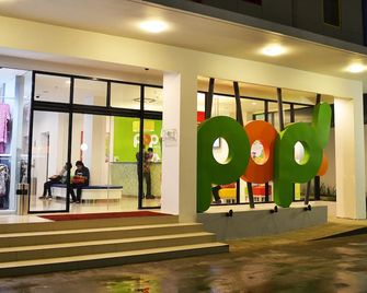 Pop! Hotel Tebet Jakarta - Jakarta - Building