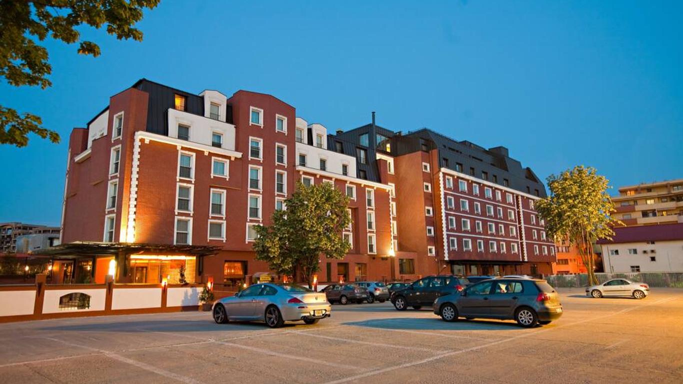 Ramada Hotel & Suites by Wyndham Bucharest North