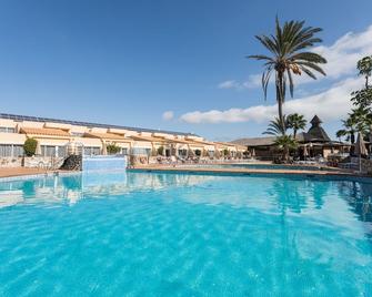 Hotel Arena Suite - Corralejo - Pool