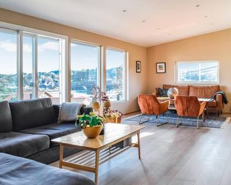 Lovely Home in Haavik With Wifi - Karmøy - Sala de estar