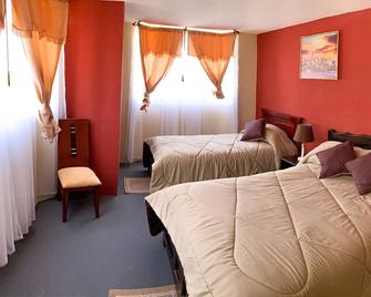 Hostal San Fernando - Tumbaco - Schlafzimmer