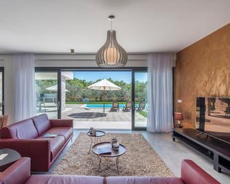 Bianca Comfortable holiday residence - Bužinija - Living room