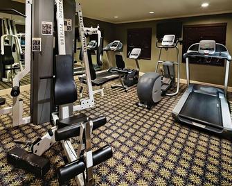 2 Convenient Suites Near Dallas Fort Worth International Airport! Onsite Parking - Irving